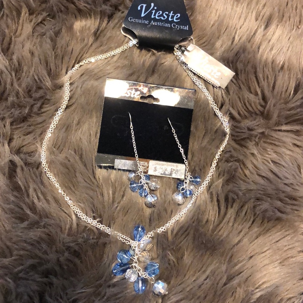 Vieste Genuine Austrian Crystal NK & EAR